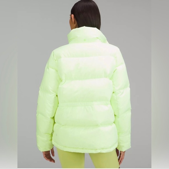 💚NEW LULULEMON WUNDER PUFF JACKET - Picture 3 of 10